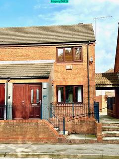 2 bedroom end of terrace house for sale, Manor House Street, Hull, HU1 2DF