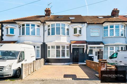 4 bedroom terraced house for sale, Chingford E4