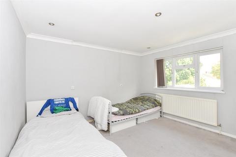 3 bedroom end of terrace house for sale, Binstead Close, Crawley, West Sussex