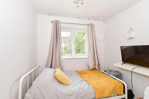 5 Binstead Close, Crawley, RH11 0BB