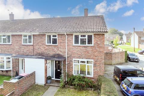 3 bedroom end of terrace house for sale, Binstead Close, Crawley, West Sussex