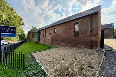 4 bedroom barn conversion for sale, Sharpenhoe Road, Streatley, Beds, LU3 3PS