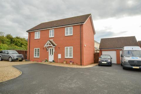 4 bedroom detached house for sale, Citrine Close, Bridgwater TA6