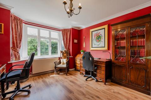 5 bedroom detached house for sale, Brook Lane, Reading RG10