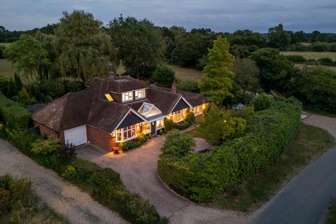 5 bedroom detached house for sale, Brook Lane, Reading RG10