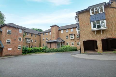 2 bedroom flat for sale, St. Giles Close, Gilesgate, Durham, DH1