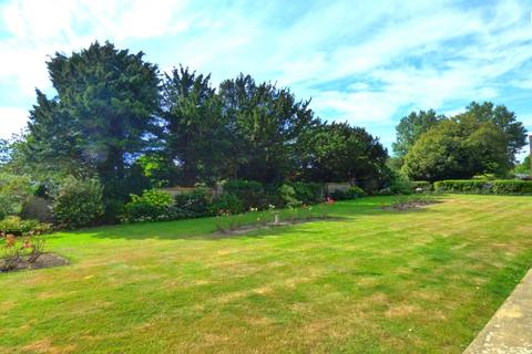 undefined, Dixwell Road, Kent CT20