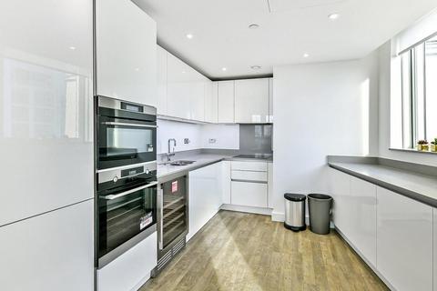 3 bedroom flat to rent, Gladwin tower, 50 Wandsworth road, SW8