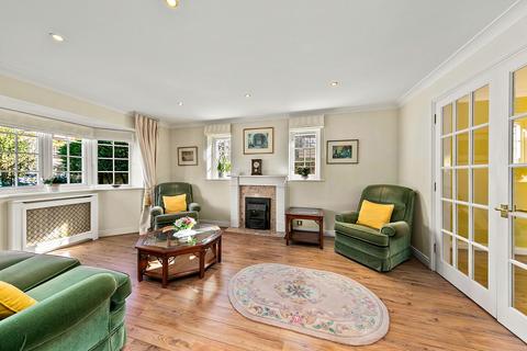 8 Camel Grove, Kingston Upon Thames, KT2 5GR