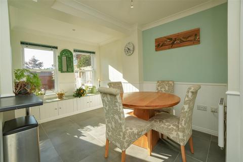 3 bedroom townhouse for sale, Wilkinsons Court, Easingwold, York