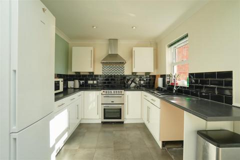 3 bedroom townhouse for sale, Wilkinsons Court, Easingwold, York