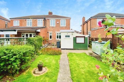 3 bedroom semi-detached house for sale, Roseway, Leicester, LE4