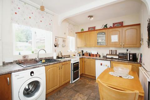 16 Roseway, Leicester, LE4 7GW
