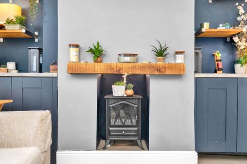 37 Park Road, Caterham, CR3 5TB
