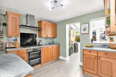 37 Park Road, Caterham, CR3 5TB