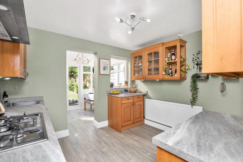 37 Park Road, Caterham, CR3 5TB