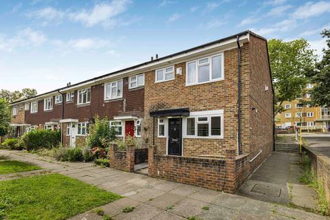 4 bedroom end of terrace house for sale, Skiffington Close, London SW2