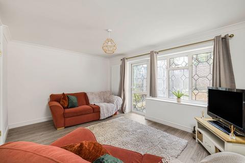 4 bedroom end of terrace house for sale, Skiffington Close, London SW2