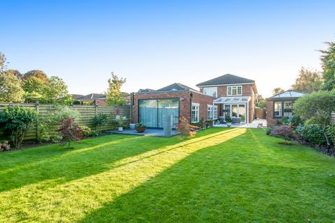 4 bedroom detached house for sale, The Crofts, Shepperton, TW17