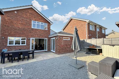 4 bedroom detached house for sale, Keable Road, Colchester