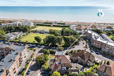 2 bedroom penthouse for sale, Winchelsea Gardens, Worthing, West Sussex, BN11