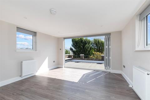 2 bedroom penthouse for sale, Winchelsea Gardens, Worthing, West Sussex, BN11