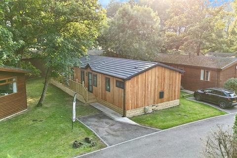 2 bedroom detached house for sale, Bluewood Lodges, Kingham