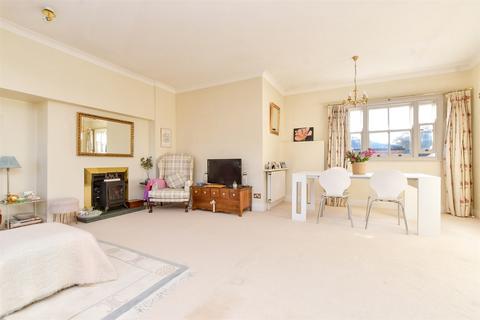 2 bedroom flat for sale, Addington Road, South Croydon, Surrey