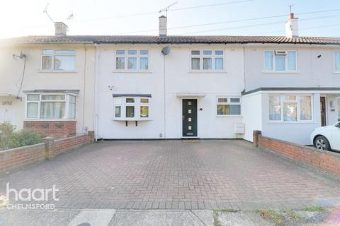 3 bedroom terraced house for sale, Milburn Crescent, Chelmsford