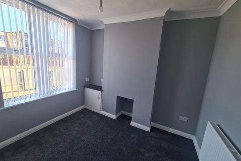 2 bedroom terraced house to rent, Harrington Road, Workington CA14