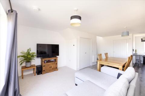 52 Shiel Hall Circle, Rosewell, EH24 9DE
