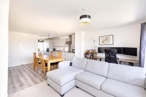 52 Shiel Hall Circle, Rosewell, EH24 9DE
