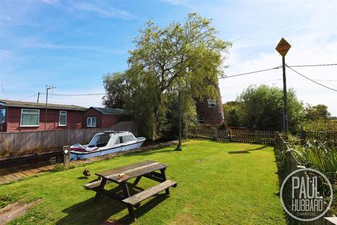 Guest house for sale, Riverside, Martham