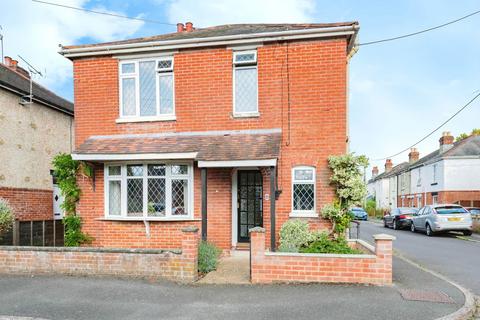 3 bedroom detached house for sale, Brokenford Avenue, Southampton SO40