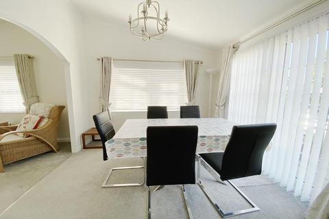 2 bedroom park home for sale, Lone Pine Park, Lone Pine Drive Ferndown, Dorset BH22 8NA