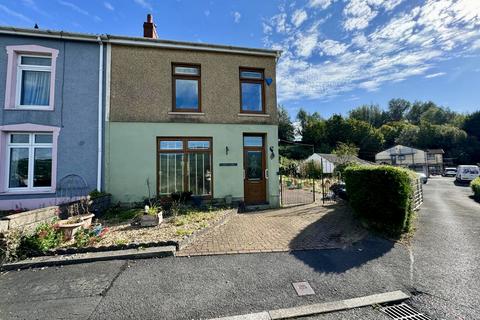 4 bedroom end of terrace house for sale, Merthyr Tydfil CF47