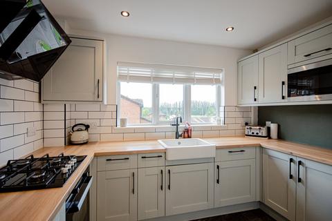 7 Hillside, Northwich, CW8 4TD