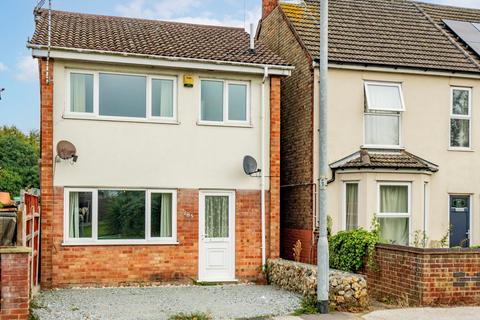 3 bedroom detached house for sale, Victoria Road, Lowestoft