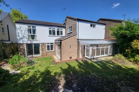 4 bedroom detached house to rent, Brook Road, Bassingbourn,