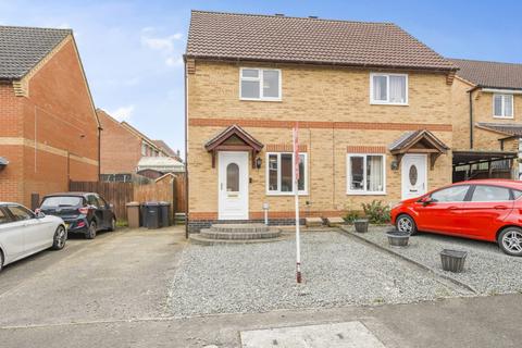 2 bedroom semi-detached house for sale, Hawks Way, Sleaford, Lincolnshire, NG34