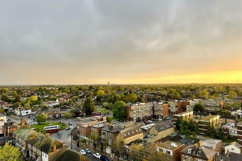 2 bedroom apartment for sale, Blagdon Road, New Malden