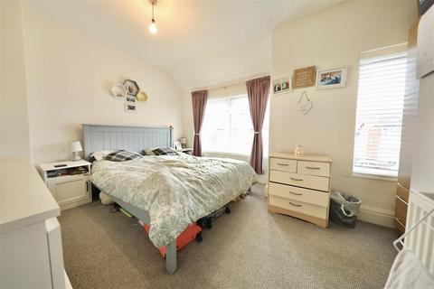 3 bedroom terraced house for sale, Worcester Road, Hull