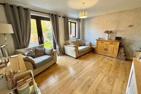 2 bedroom end of terrace house for sale, Hertford Way, Knowle