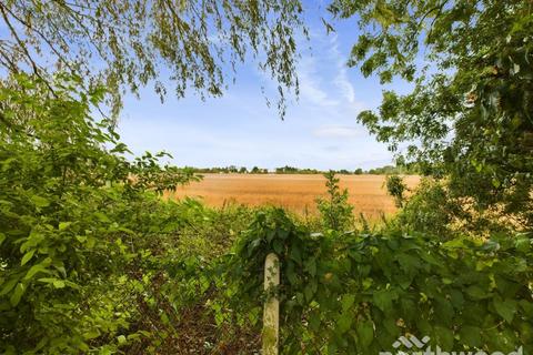 3 bedroom bungalow for sale, Rushgreen road, Clacton-On-Sea CO16