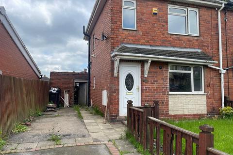 2 bedroom house to rent, Central Avenue, Tipton