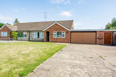 3 bedroom chalet for sale, Mill Street, Bradenham