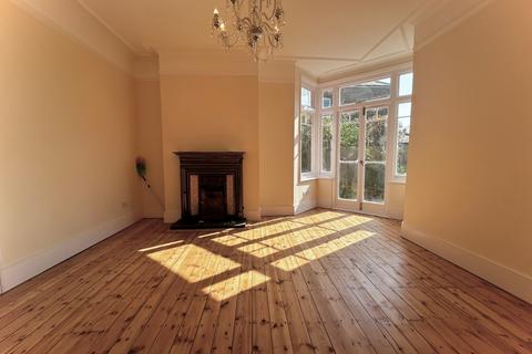 5 bedroom house to rent, St James Road, Sutton