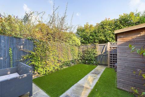 97 Bridgestone Drive, Bourne End, SL8 5XQ