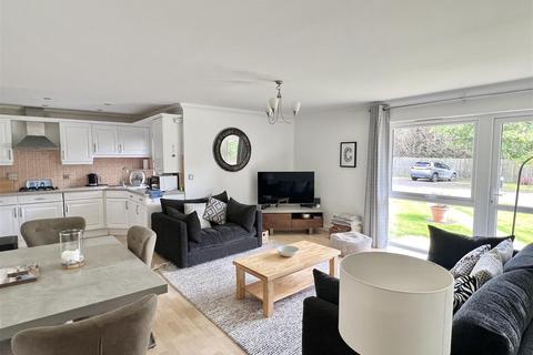 2 bedroom apartment for sale, Sea Road, Carlyon Bay, St. Austell