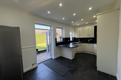 2 bedroom semi-detached house for sale, Belgrave Avenue, Congleton